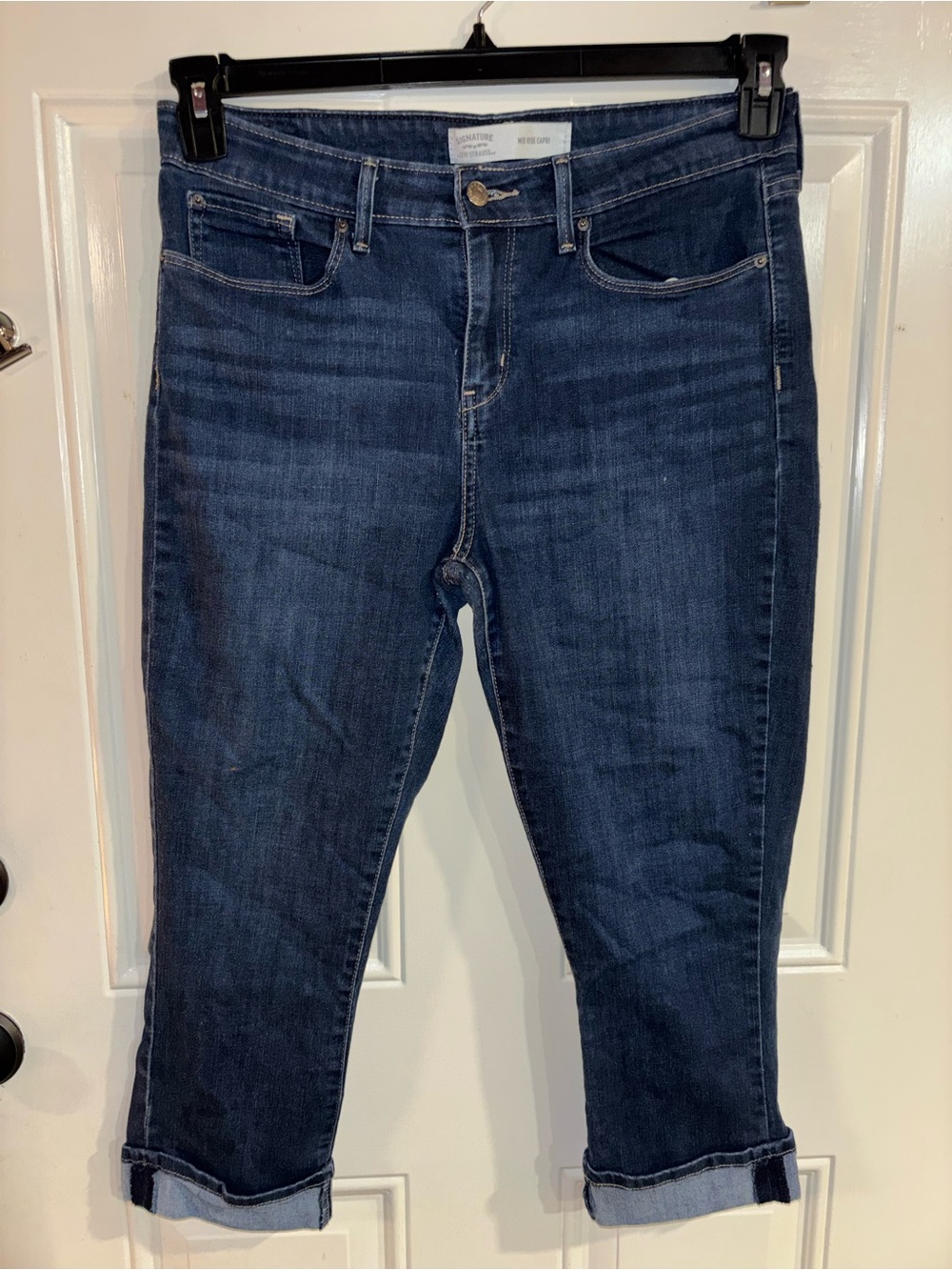 Levi's Dark Blue Cropped Ankle Jeans